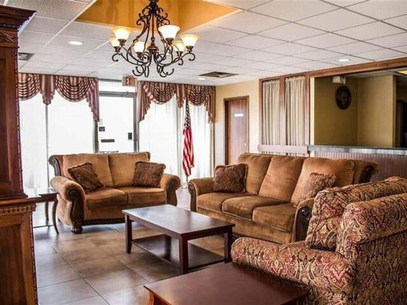 Baymont By Wyndham Youngstown Bagian luar foto